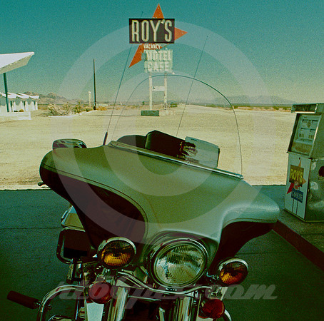 HARLEY AT ROY'S (Rt 66 Amboy CA)