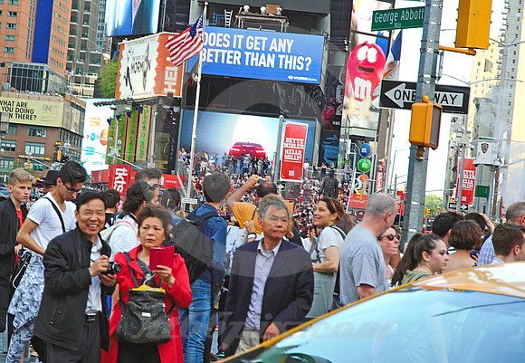 TIMES SQUARE #1356 (Lincoln Highway New York)