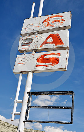 GAS & CLOUD (Lincoln Highway Green River WY)