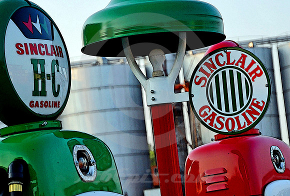SINCLAIR PUMPS DETAIL (Lincoln Highway Wood River NE)