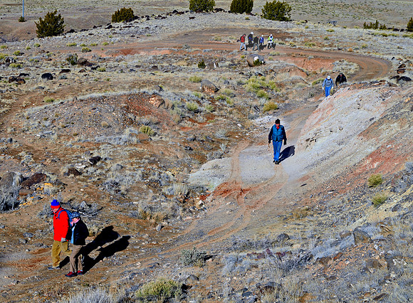 HIKERS NEAR BOTTOM (Rt 66 La Bajada NM)