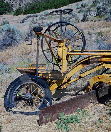 OLD GRADER (Lincoln Highway Wanship UT)