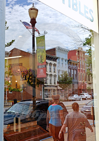 URBAN SCENE #20 (Madison IN)