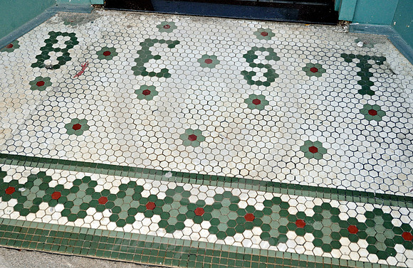 BEST TILE (Davenport IA)
