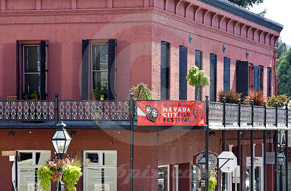 CALIFORNIA STYLE #316 (Nevada City CA)