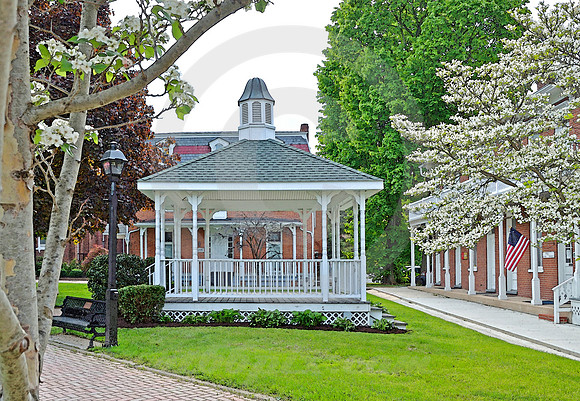 PARK IN SPRING (Lincoln Highway Bedford PA)