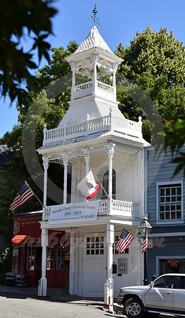 CALIFORNIA STYLE #326 (Nevada City CA)