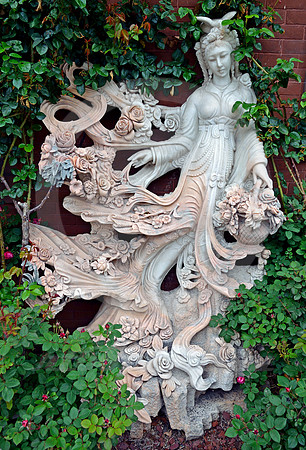 GARDEN STATUE (Lincoln Highway Abbottstown PA)