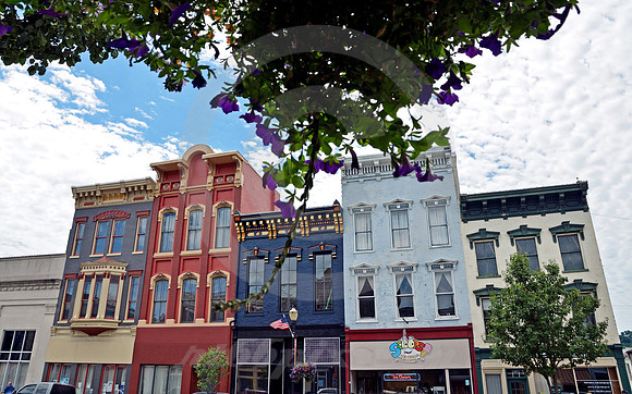 URBAN SCENE #21 (Madison IN)
