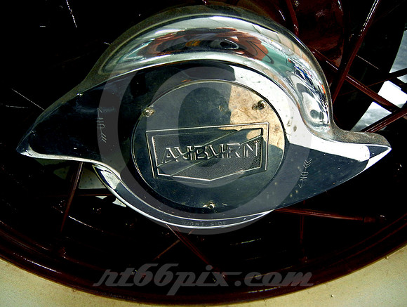 AUBURN WHEEL CHROME (Rt 66 Santa Rosa NM)