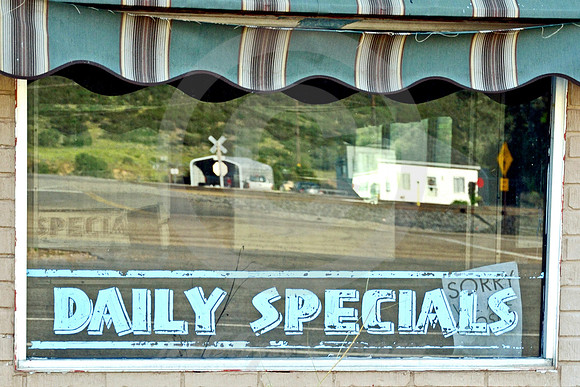 SPECIALS (Lincoln Highway Echo UT)