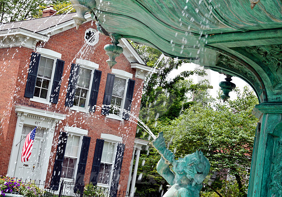 BROADWAY FOUNTAIN #5 (Madison IN)