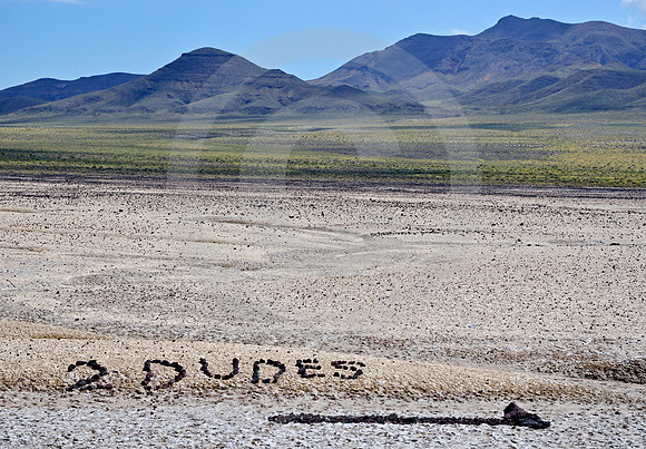 2 DUDES (Lincoln Highway NV)