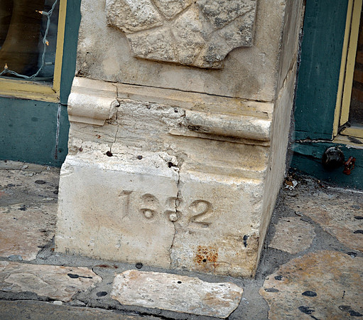 URBAN SCENE #52 (San Antonio TX)