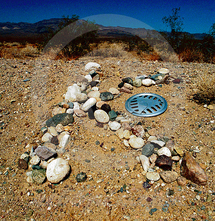 K AND WHEEL COVER (Rt 66 nr Chambless CA)