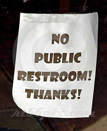 NO PUBLIC RESTROOM! THANKS! (Natchez Trace Kosciusko MS)
