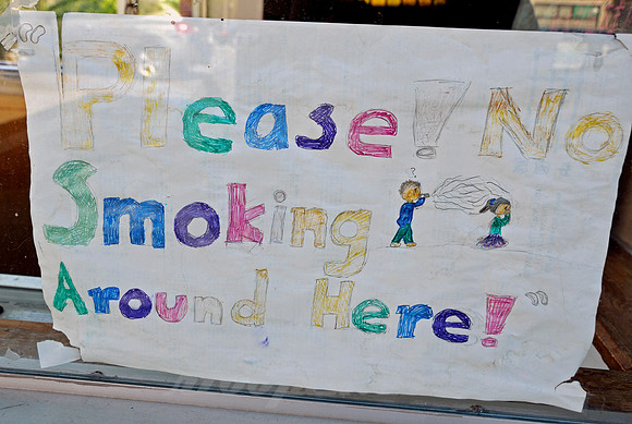 PLEASE! NO SMOKING (Lincoln Highway Beaver Falls PA)