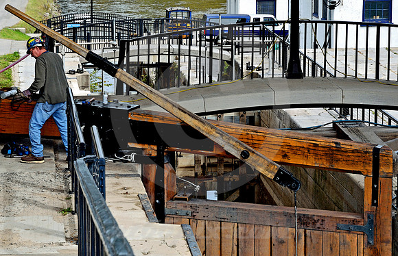 LOCK GATES #6 (Erie Canal Lockport NY)