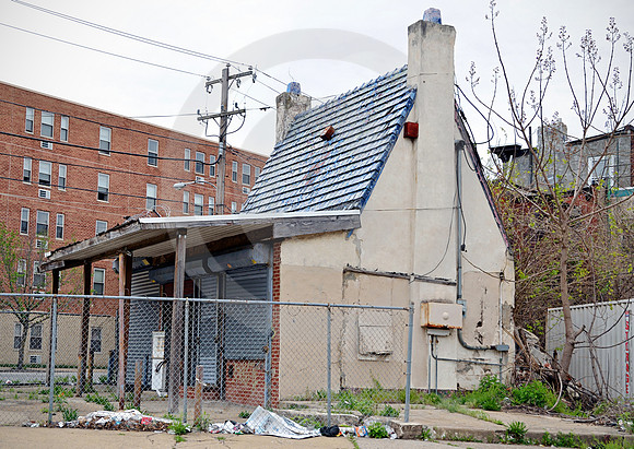 URBAN SCENE #21 (Lincoln Highway Philadelphia PA)