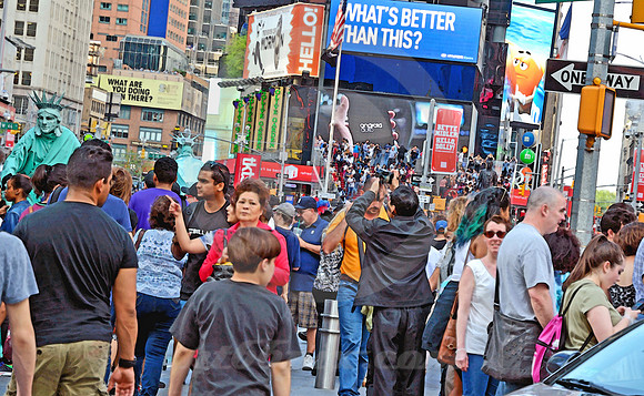 TIMES SQUARE #150 (Lincoln Highway New York)