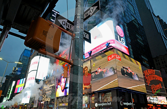 TIMES SQUARE #201 (Lincoln Highway New York)