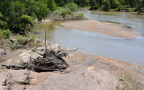 PLATTE RIVER #10 (nr Sutherland NE)