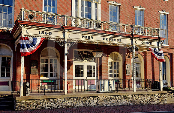 PATEE HOUSE-FRONT #2 (St Joseph MO)