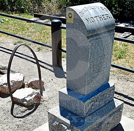 WINTERS GRAVE #2 (nr Scotsbluff NE)