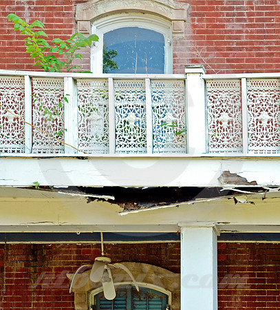 URBAN SCENE #31 (St Joseph MO)