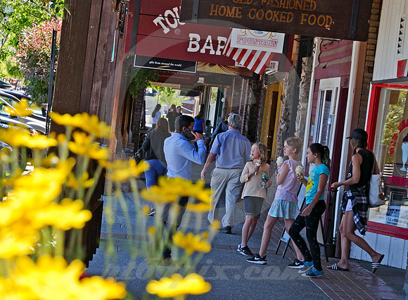 TRUCKEE #3 (Lincoln Highway Truckee CA)
