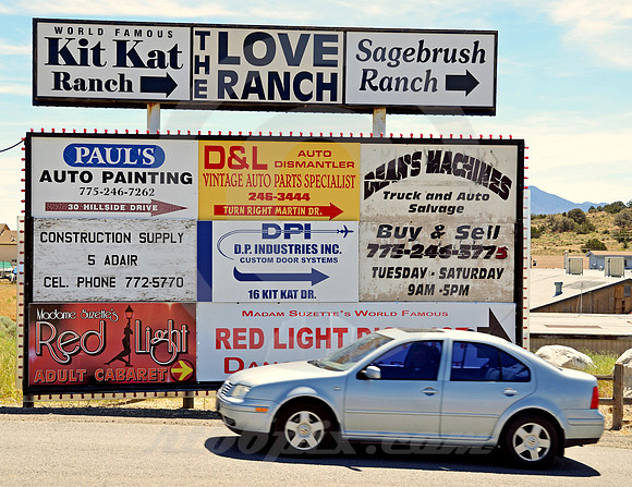 KIT KAT DR. (Lincoln Highway Mound House NV)