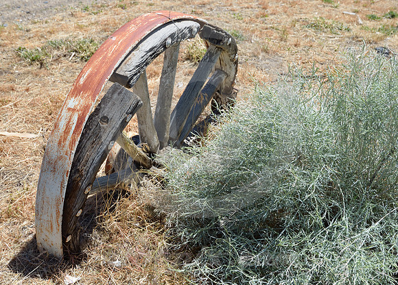 BROKEN WHEEL (Lincoln Highway Austin NV)