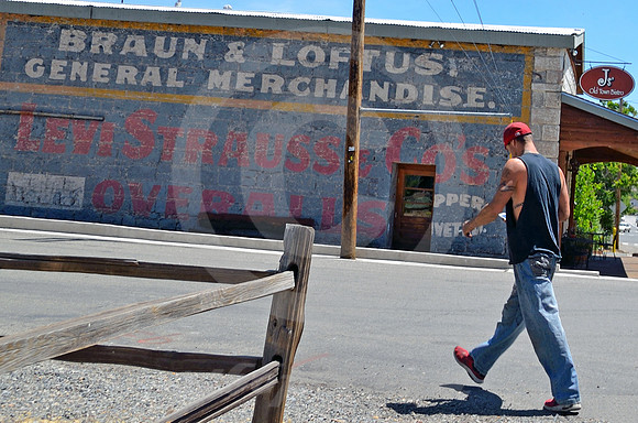 LEVI'S JEANS (Lincoln Highway Dayton NV)