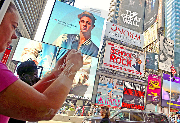 TIMES SQUARE #221 (Lincoln Highway New York)