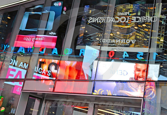 TIMES SQUARE #320 (Lincoln Highway New York)