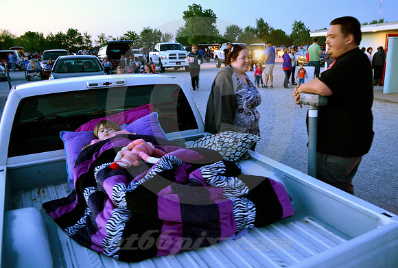 PICK-UP TRUCK BED (Rt 66 Carthage MO)