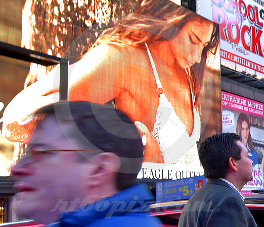 TIMES SQUARE #651 (Lincoln Highway New York)