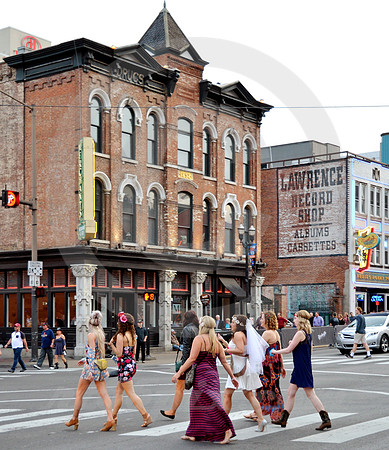 BROADWAY #172 (Natchez Trace Nashville TN)