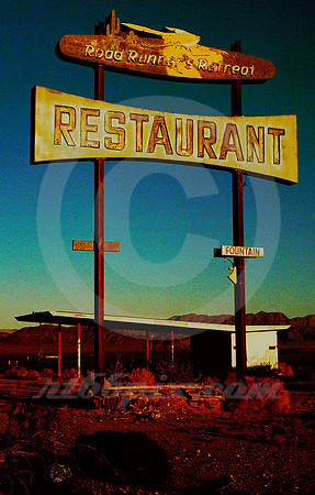 ROAD RUNNER'S RETREAT, SUNSET (Rt 66 nr Amboy CA)