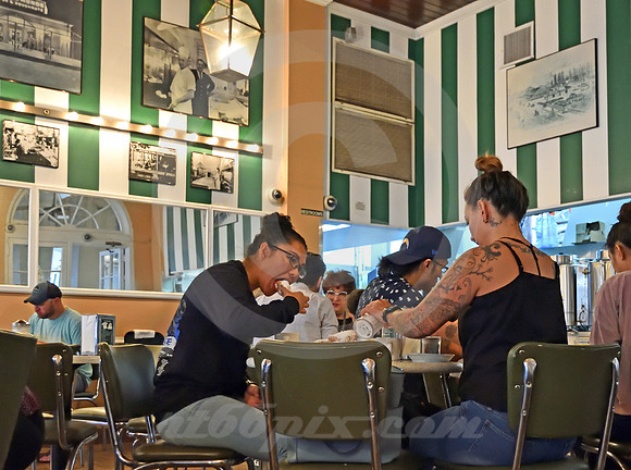 CAFE DU MONDE #1 (New Orleans LA)