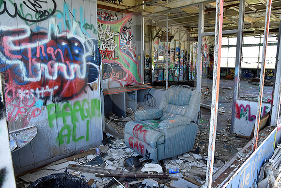 ROOM WITHOUT A VIEW (Rt 66 Conway TX)