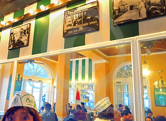 CAFE DU MONDE #4 (New Orleans LA)