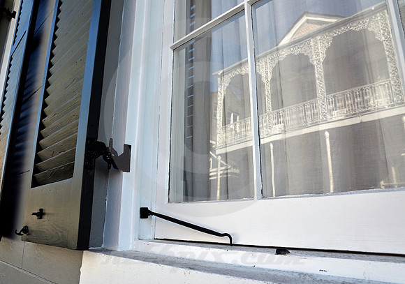 ARCHITECTURAL DETAIL #73 (New Orleans LA)