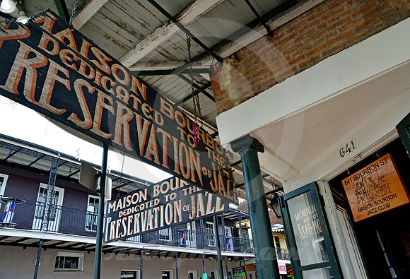 ARCHITECTURAL DETAIL #109 (New Orleans LA)