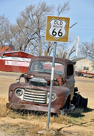 HAPPY HOUR (Rt 66 Vega TX)