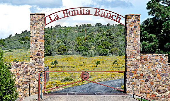 LA BONITA RANCH (nr Las Vegas NM)