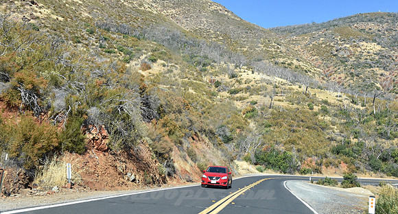 RIGHT CURVE (nr Mariposa CA)