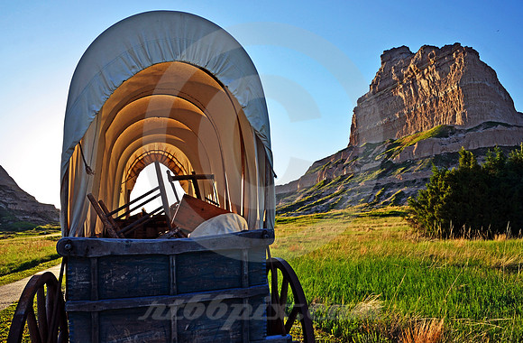 COVERED WAGON AT SUNSET (Gering NE)