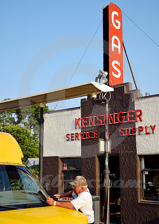 KENSINGER (Lincoln Highway Grand Island NE)