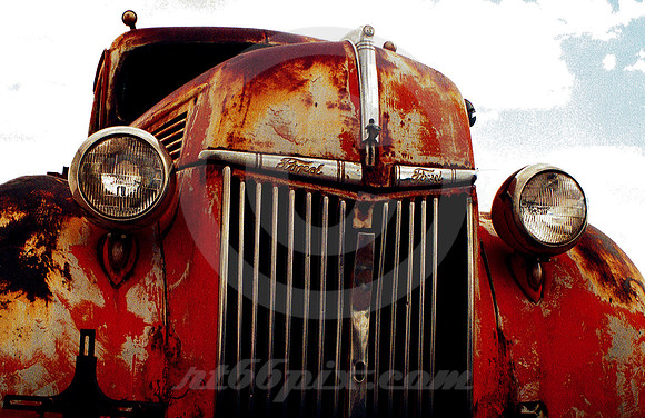 FORD TRUCK-FRONT (Rt 66 Holbrook AZ)